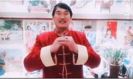 抖音爆料大衣哥视频,大衣哥幕后生活，真实一面引网友热议